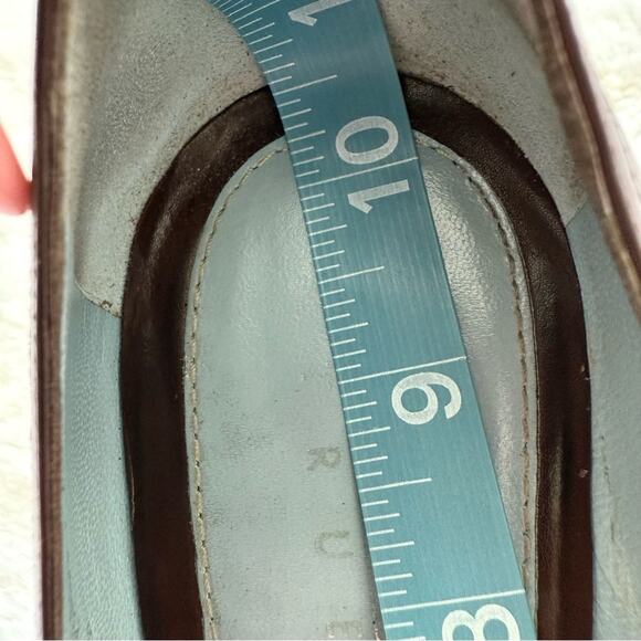 Italian brand women heel shoes size 38 EU or 8 US Authentic - Picture 8 of 8